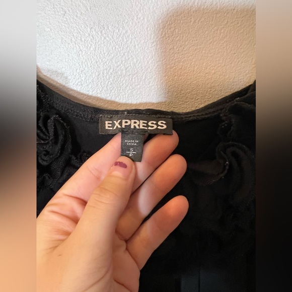 Bundle Of 5 Express Tank Tops - Picture 10 of 16